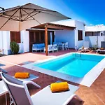 Lanzarote Paradise - Private Pool, Air-con And Bbq By Lanzarote