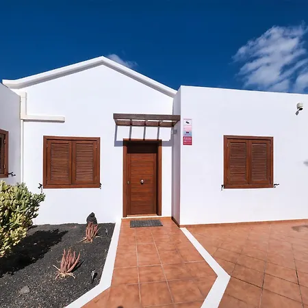 Lanzarote Paradise - Private Pool, Air-con And Bbq By Lanzarote Semesterbostad