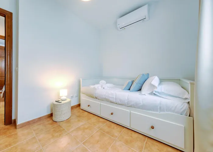 Lanzarote Paradise - Private Pool, Air-con And Bbq By Lanzarote Holiday home *