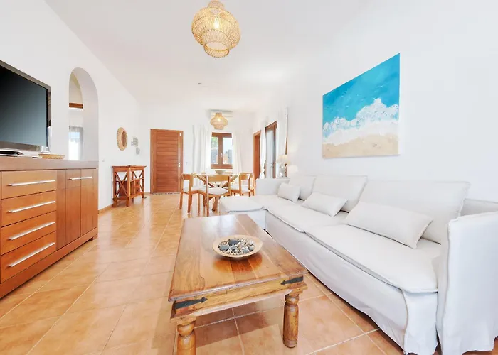 Semesterbostad Lanzarote Paradise - Private Pool, Air-con And Bbq By Lanzarote Playa Blanca (Lanzarote)