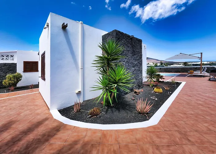 Holiday home Lanzarote Paradise - Private Pool, Air-con And Bbq By Lanzarote *